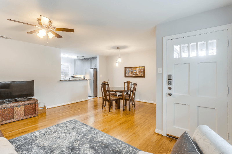 Fort Worth House: 4704 Collinwood