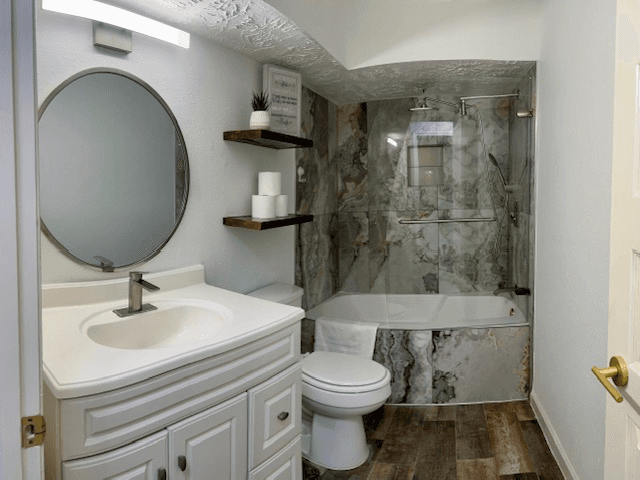 katy House: 22107 deville dr