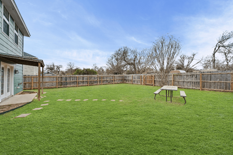 Belton House: 1124 N Penelope St