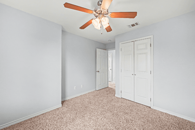 Belton House: 1124 N Penelope St