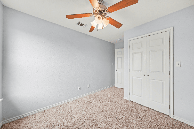 Belton House: 1124 N Penelope St