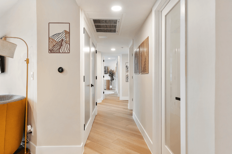 San Diego Condo: 2414 Front St