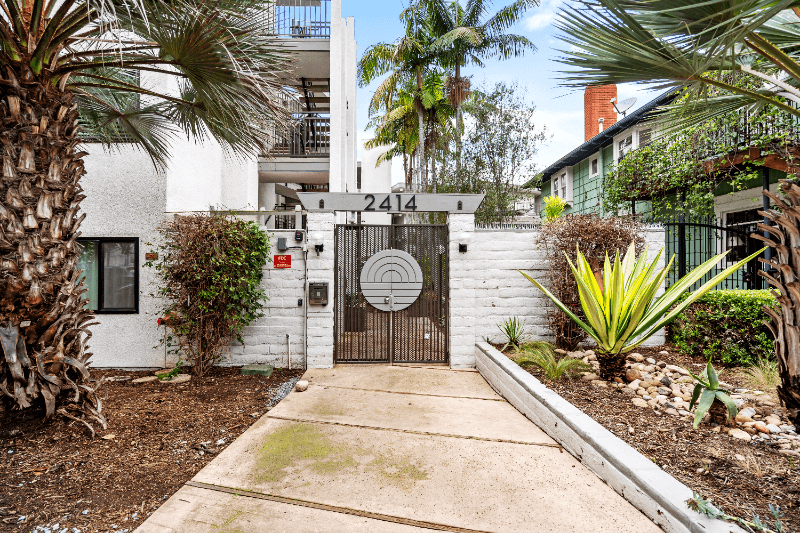 San Diego Condo: 2414 Front St