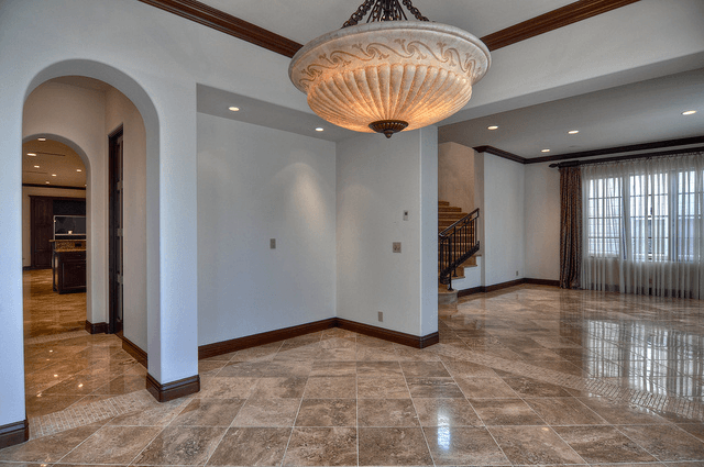 Corona del Mar House: 222 Iris Ave