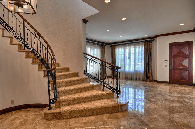 Corona del Mar House: 222 Iris Ave