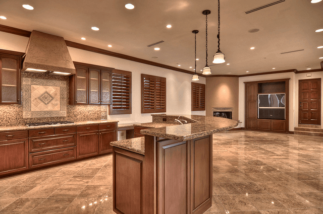 Corona del Mar House: 222 Iris Ave
