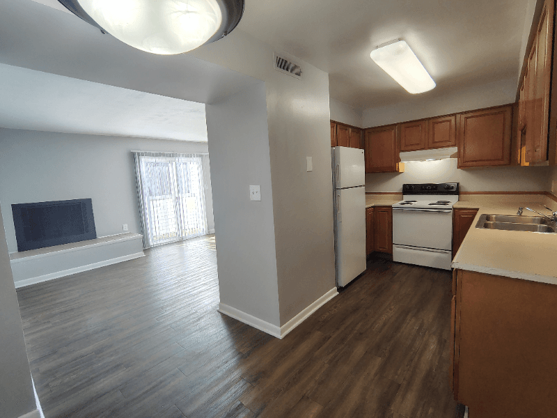 Lynchburg Apartment: 600 Reusens Road