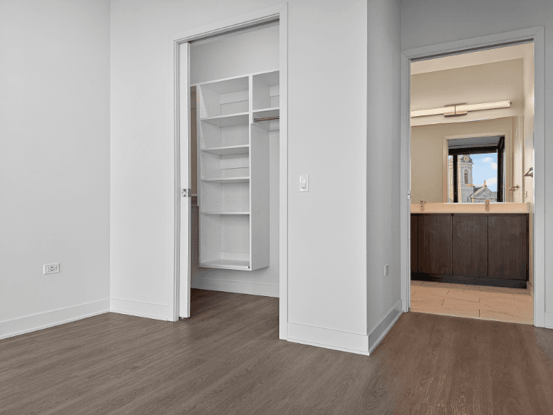 Chicago Condo: 736 N Aberdeen