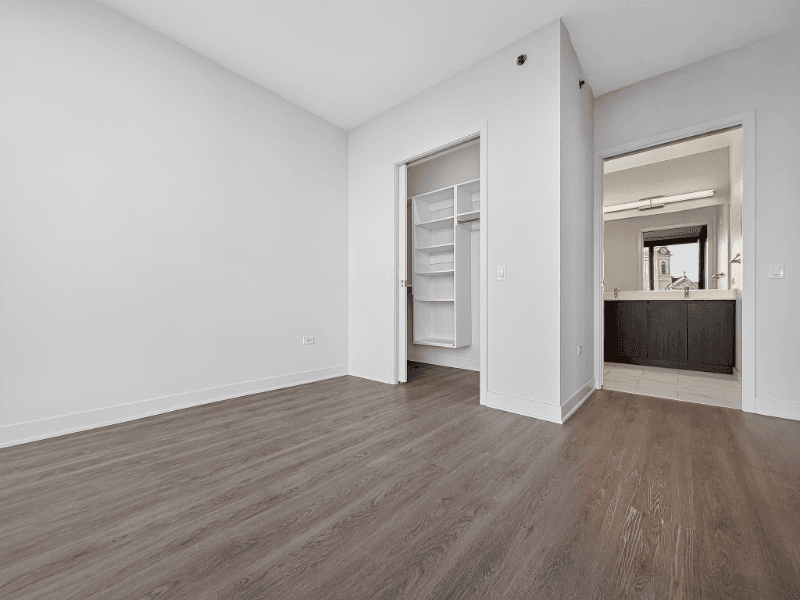 Chicago Condo: 736 N Aberdeen