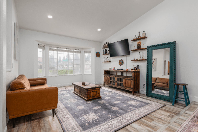 elk grove House: 9161 kneeland court