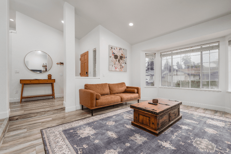 elk grove House: 9161 kneeland court