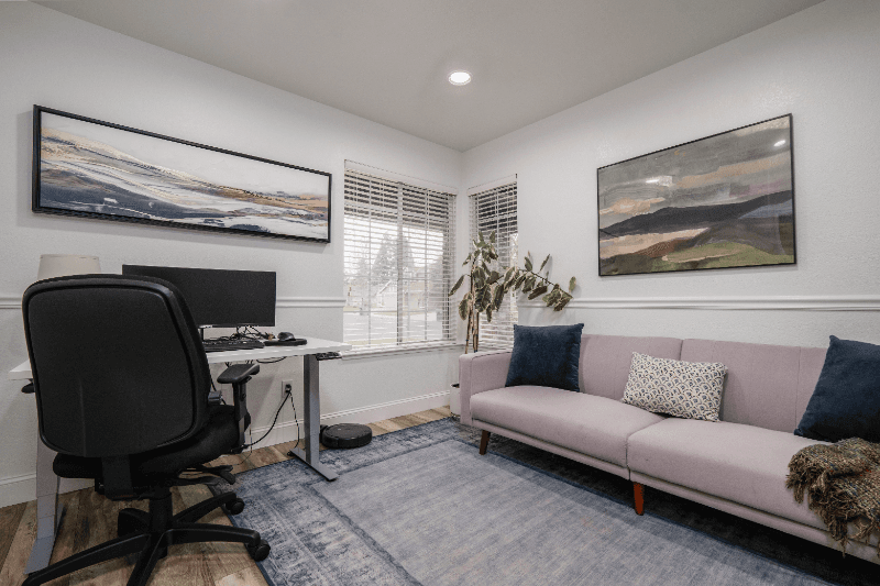 elk grove House: 9161 kneeland court