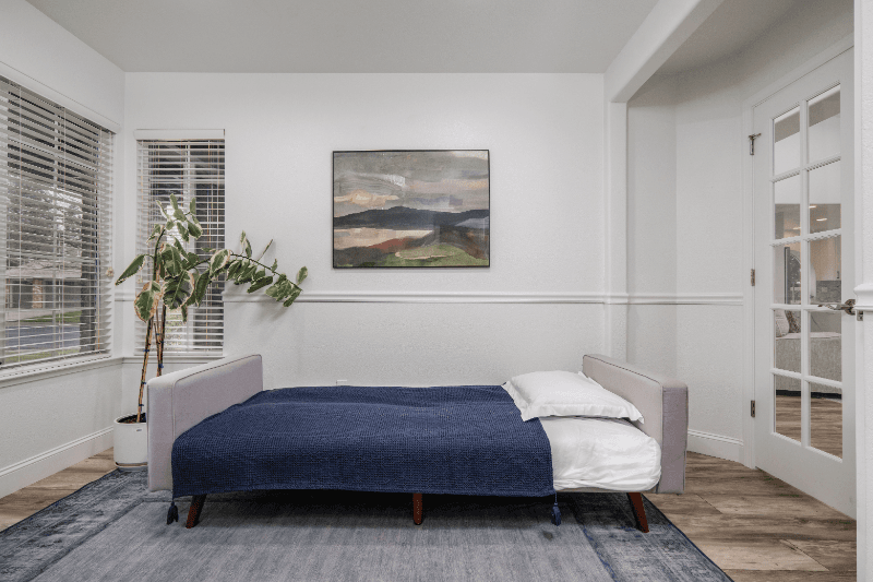 elk grove House: 9161 kneeland court
