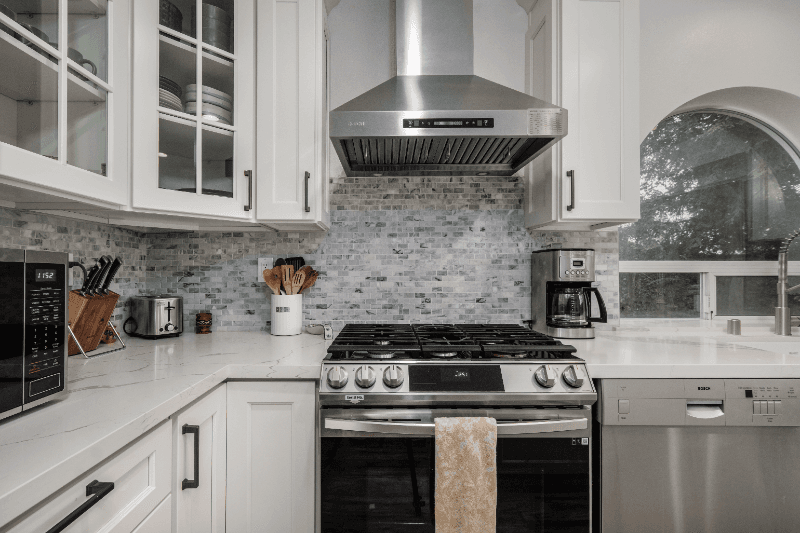 elk grove House: 9161 kneeland court