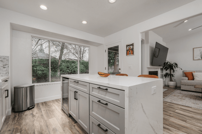 elk grove House: 9161 kneeland court