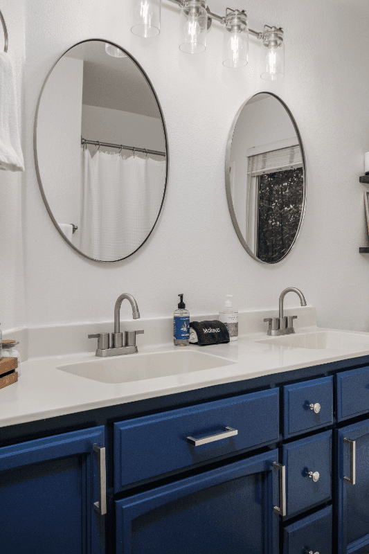 elk grove House: 9161 kneeland court