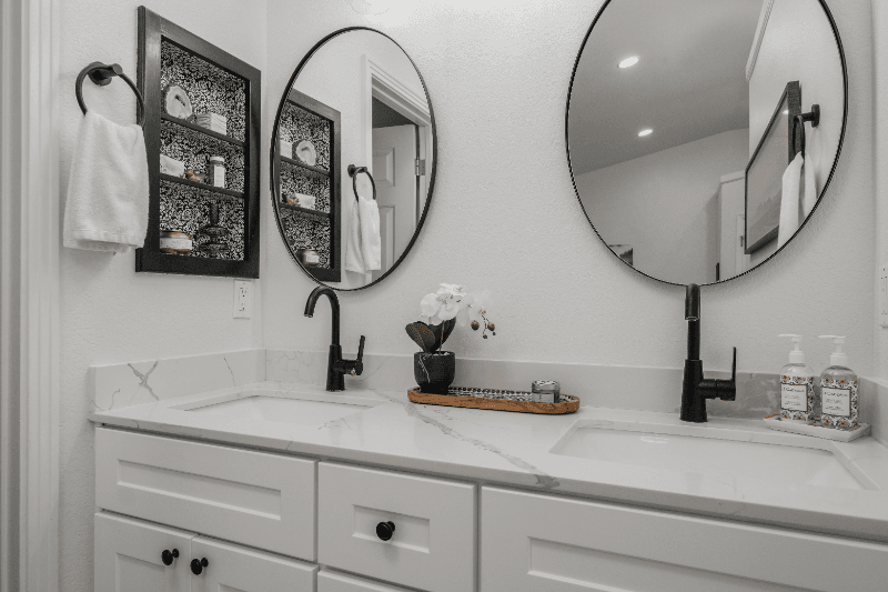 elk grove House: 9161 kneeland court