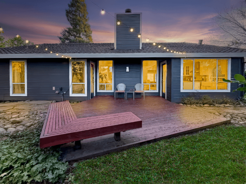 elk grove House: 9161 kneeland court