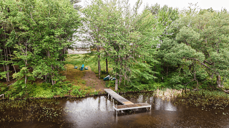 Belgrade House: 38 Heron Cove Ln