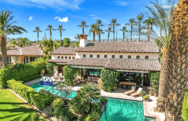 La Quinta House: 56145 Village DR