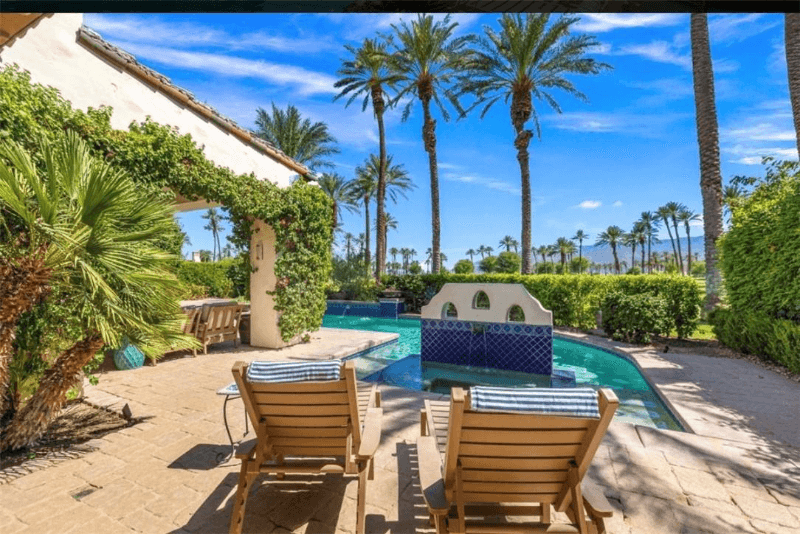 La Quinta House: 56145 Village DR