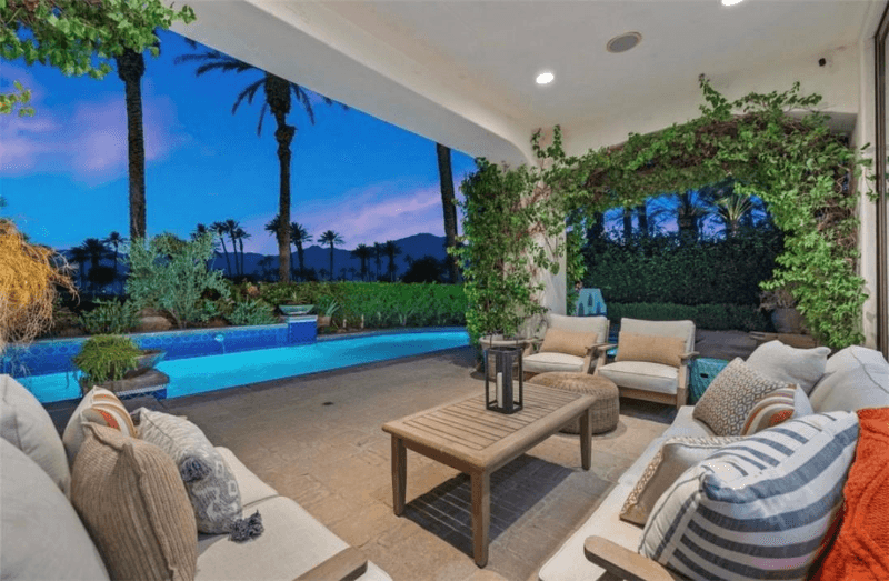 La Quinta House: 56145 Village DR
