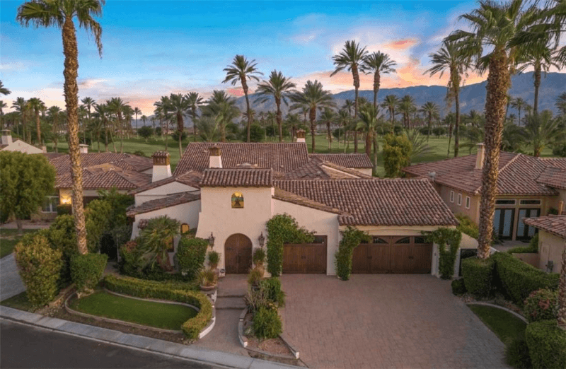 La Quinta House: 56145 Village DR