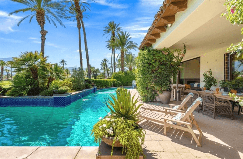 La Quinta House: 56145 Village DR
