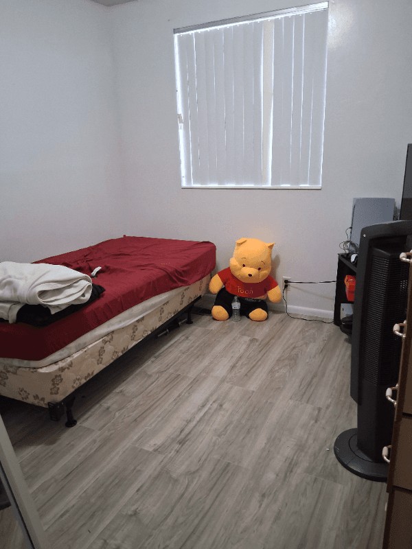 Layton Single Room: 1177 N 900 E