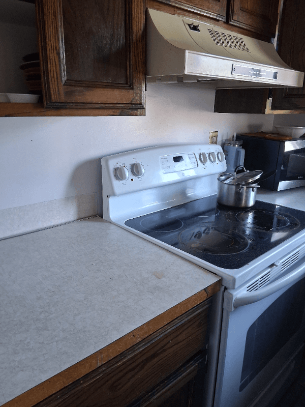 Layton Single Room: 1177 N 900 E