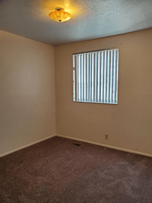 Layton Single Room: 1177 N 900 E