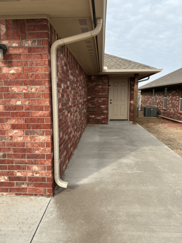 Weatherford Townhome: 1617 E. Lawter