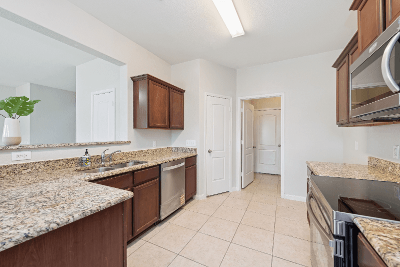 Princeton House: 312 Magnolia Dr