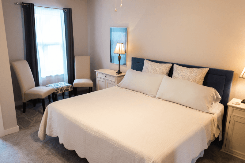 Bella Vista Townhome: 7 Alyce Ln