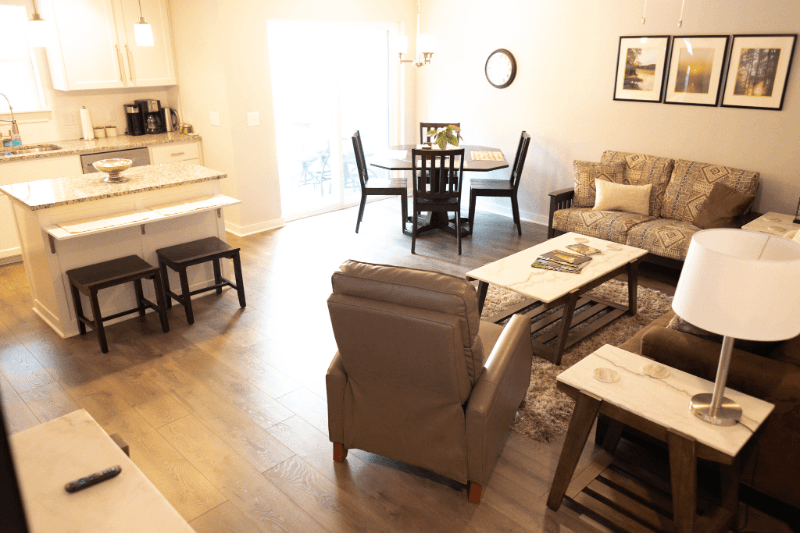 Bella Vista Townhome: 7 Alyce Ln
