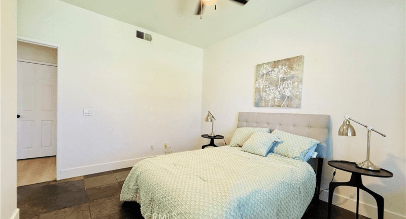 Jurupa valley Single Room: 11958 sunstone ct