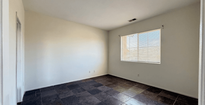 Jurupa valley Single Room: 11858 sunstone ct