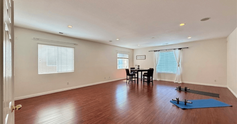 Jurupa valley Single Room: 11858 sunstone ct
