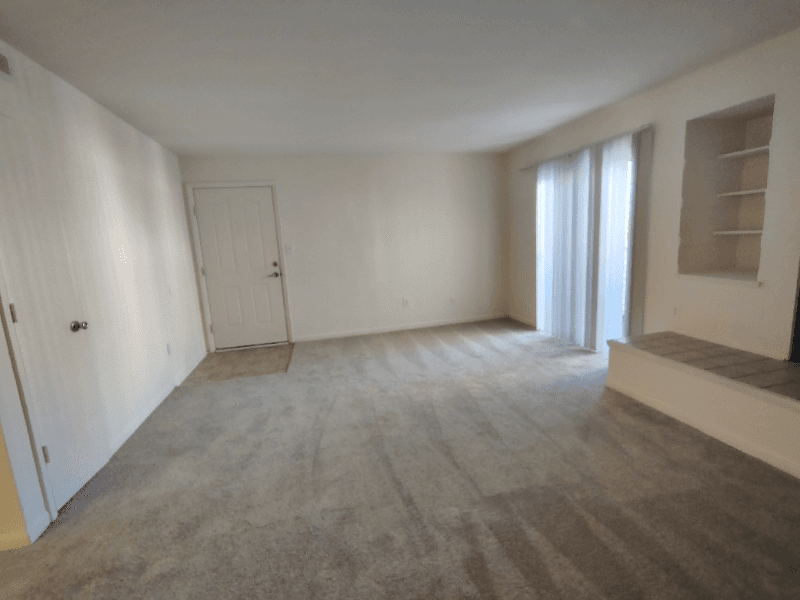 Lynchburg Apartment: 600 Reusens Road