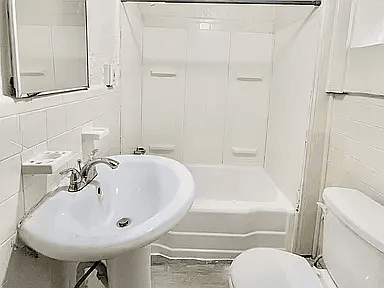 Philadelphia Apartment: 5742 N Park Ave
