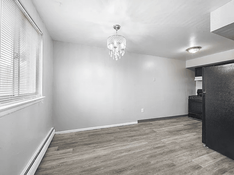 Philadelphia Apartment: 1412 72nd Ave