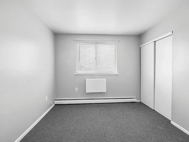 Philadelphia Apartment: 1412 72nd Ave