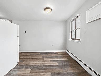 Philadelphia Apartment: 1774 W Godfrey Ave