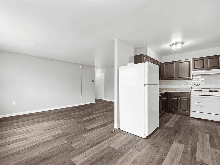 Philadelphia Apartment: 1774 W Godfrey Ave