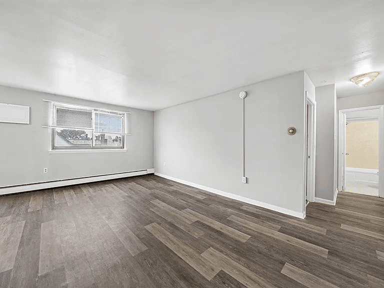 Philadelphia Apartment: 1774 W Godfrey Ave