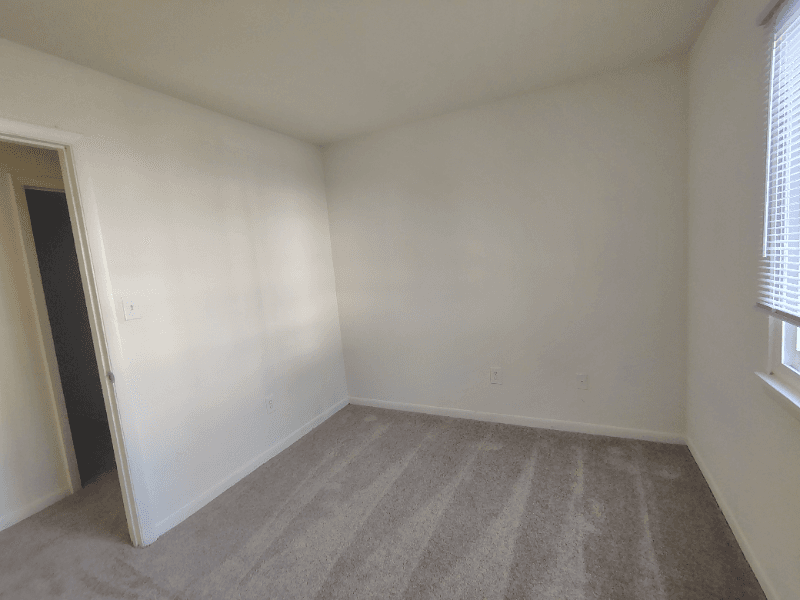 Lynchburg Apartment: 600 Reusens Road