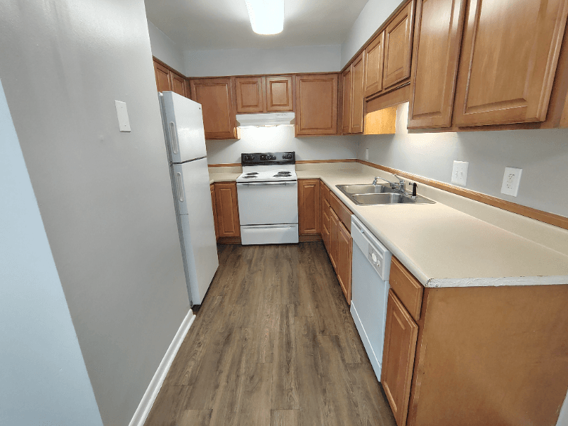 Lynchburg Apartment: 600 Reusens Road