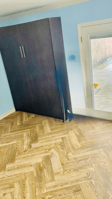 Encino Single Room: 15635 Vandorf Pl