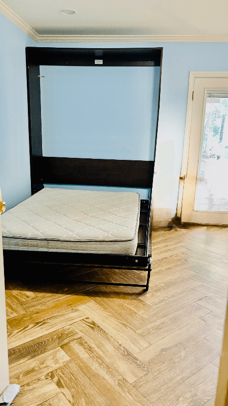 Encino Single Room: 15635 Vandorf Pl
