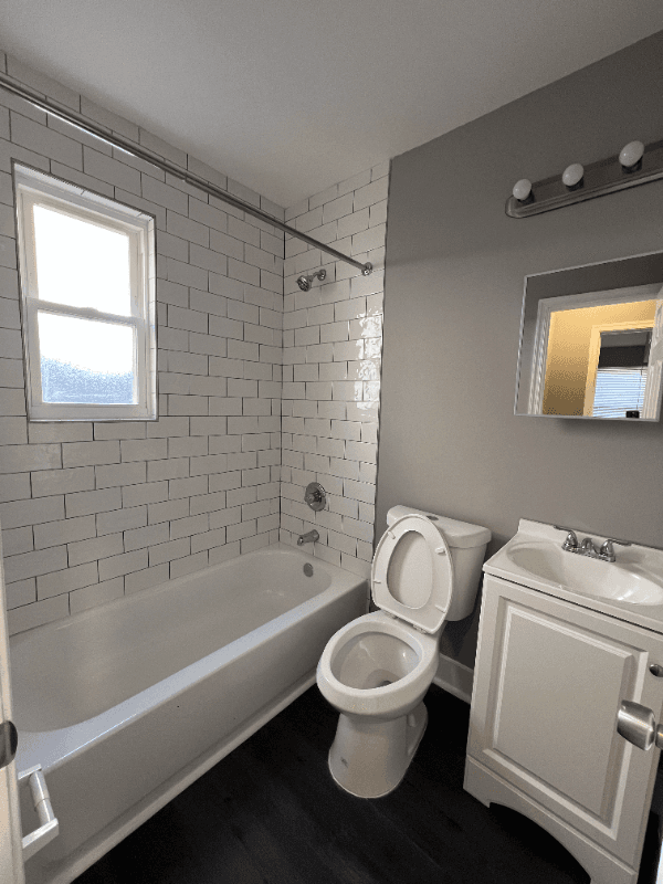 Washington Apartment: 5___ 60th Street , NE